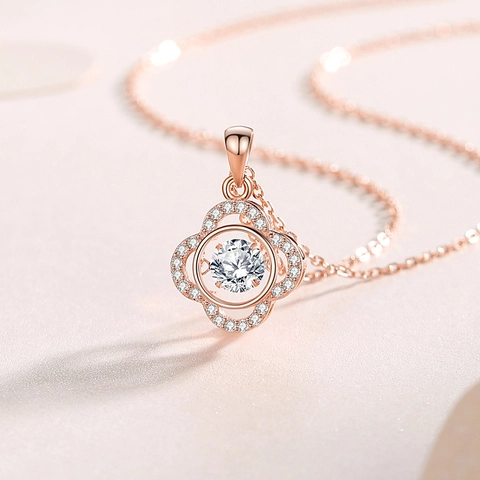 Four Leaf Clover Necklace 925 Sterling Silver Dancing Heart Pendant Zircon Floral Fashion Jewelry For Women Elegant Gift