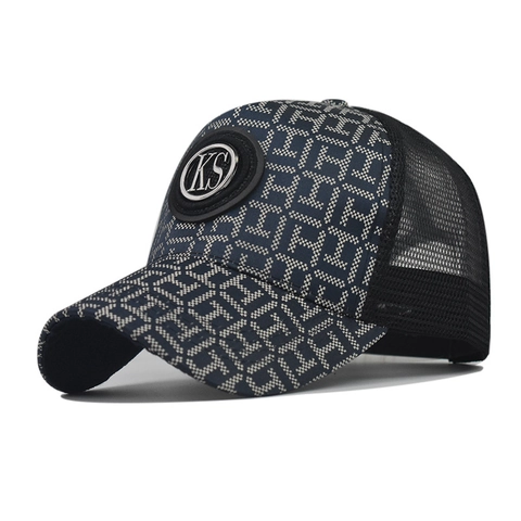 Cappello Trucker Alla Moda Tessuto Jacquard Motivo Monogramma Cappello Da Baseball Con Logo Metallico Rete Traspirante Per Uomo Donna