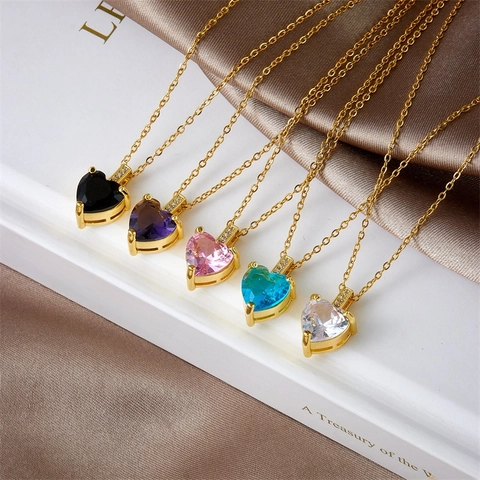 Eleganter Herzanhänger Halskette Für Damen Eingelegter Zirkon Vergoldetes Kupfer Und Titanstahlkette Modeschmuck
