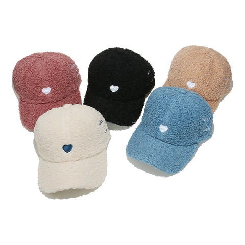 Cappellino Da Baseball In Pile Con Ricamo A Cuore Lana D'Agnello Moda Invernale Calda Berretto Donne Uomini