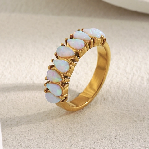 Luxury Women Band Ring 18K Gold Plated Stainless Steel With Pear Shape White Opal Niche Design Fashion Jewelry