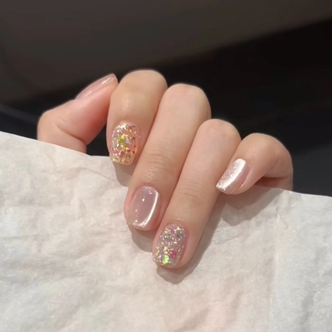 Nude Pink Cat Eye Press On Nails Glitter Sequins Short Square Square-Round Shape Shimmering False Nails For Women