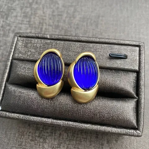 Vintage Oval Stud Earrings For Women Retro French Style Matte Gold Plated Alloy With Synthetic Gemstone Inlay
