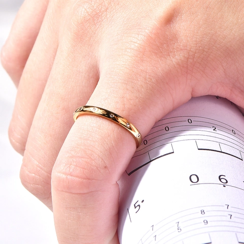 Anillo de Acero Inoxidable Chapado en Oro para Mujer Minimalista Con Circonia Incrustada Anillo Geometrico Joyeria Regalo