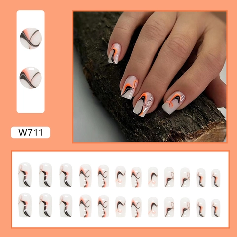 Künstliche Nägel Abstrakt Orange Schwarz Wellenstreifen Mittel Lang Quadratisch Harz Nagelkunst Für Frauen