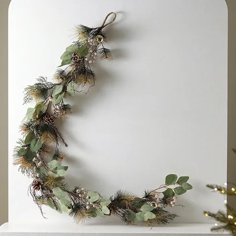 Künstlicher Weihnachtskranz Girlande Teardrop Swag Eukalyptus Kiefernnadel Zapfen Gold Tür Wandbehang Heimdekoration Nordisch