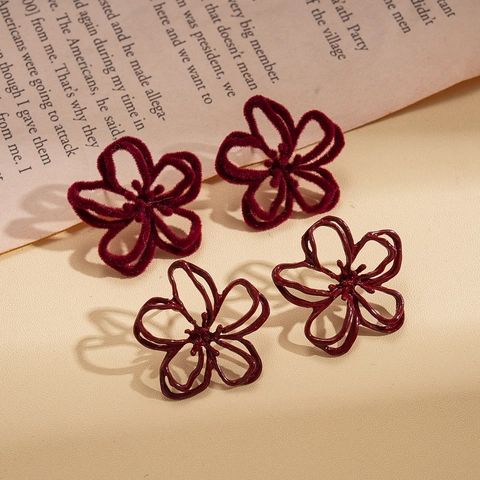 Hollow Flower Stud Earrings With Silver Earring Post Flocked Velvet Lacquer Floral Retro Sweet Jewelry For Women