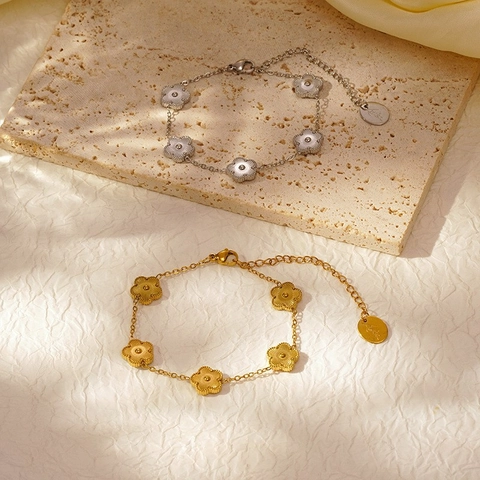 Stainless Steel Flower Charm Bracelet Gold Plated Clover Shape Elegant Luxury Jewelry For Women Girls Adjustable