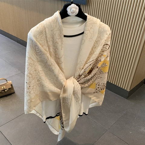 Luxueux Carré en Polyester pour Femmes Grand Châle Imprimé Floral Animal Écharpe Légère Mode pour Voyage Bureau
