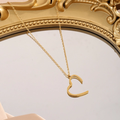 Minimalistische Hart Ketting En Oorknopjes 18K Verguld Roestvrij Staal Franse Niche Stijl Sieraden Voor Dames