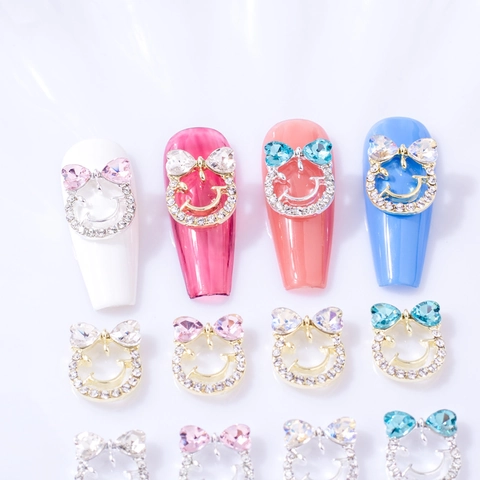 Nagelkunst Charms Legierung Strass Schleife Smiley Gesicht Metall Schmuck DIY Maniküre Dekoration Kawaii Luxus