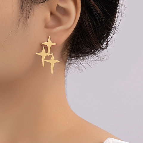 Overlapping Four-Pointed Star Stud Earrings Alloy Gold Tone Minimalist Trendy North Star Jewelry For Women