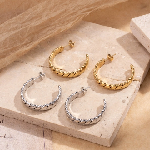 Titaniumstaal Gedraaid Geweven C-Vormige Creolen Voor Dames Luxe High End Minimalistische Roestvrijstalen Mode Oorsieraden