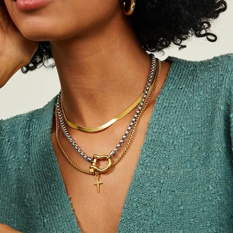 Layered Necklace Stainless Steel 18K PVD Gold Plated Waterproof Horseshoe Buckle Lightning Zircon Charm Retro Women Chic