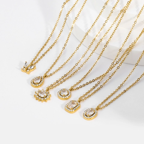 Collana Con Ciondolo In Acciaio Inossidabile E Zircone Per Donna Placcata Oro PVD Ipoallergenica Impermeabile Gioielli Goccia Farfalla
