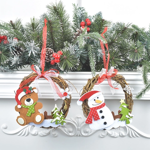 Christmas Rattan Wreath Hanging Ornament With Cartoon Santa Snowman Reindeer Bear Felt Figures For Door Window Wall Decor