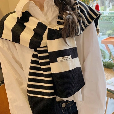 Scialle a Righe in Maglia da Donna Avvolgente per Spalle in Maglia Versatile Mantella a Righe Casual Sottile per Estate Primavera Autunno