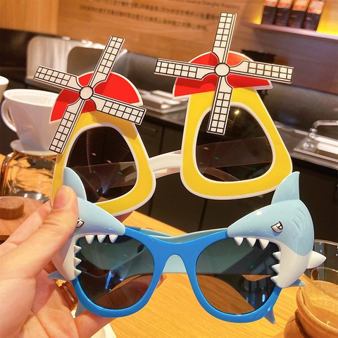 Occhiali Da Sole Divertenti Per Bambini Forma Cartone Animato Animale Frutta UV400 Resina Per Ragazzi Ragazze