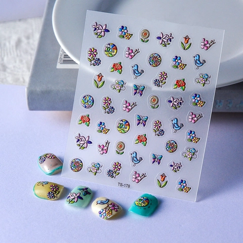 Nagelkunst Stickers 5D Reliëf Bloem Vogel Patroon Zelfklevende Decoratie Manicure Salon Stijl Voor Vrouwen