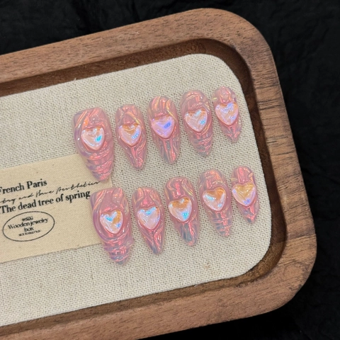 Uñas Postizas de Presión Hechas a Mano Rosa Aurora Forma de Almendra Mediana Estrás de Corazón 3D Reutilizables Set de Manicura