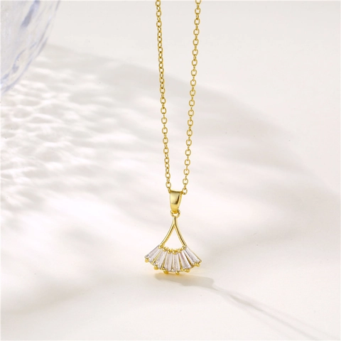 Collier Pendentif Éventail Plqué Or 18K Cuivre Chaîne Acier Titane Zircone Feuille Ginkgo Bijoux Femmes