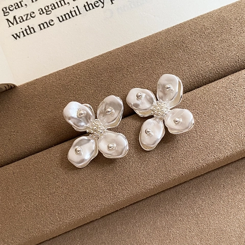 Geometric Flower Heart Stud Earrings With Silver Earring Post Artificial Pearl Zircon Elegant Minimalist Light Luxury For Women