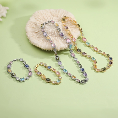 Ensemble de Bijoux Vintage Luxe Léger Géométrique en Cuivre Zirconia Arc-en-ciel Collier Bracelet pour Femme Cadeau Élégant Fête d'Anniversaire