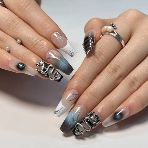 Coffin Press On Nails Mit 3D Silber Drachen Strass Schwarz Gradient Marmor French Tip New Chinese Style Punk