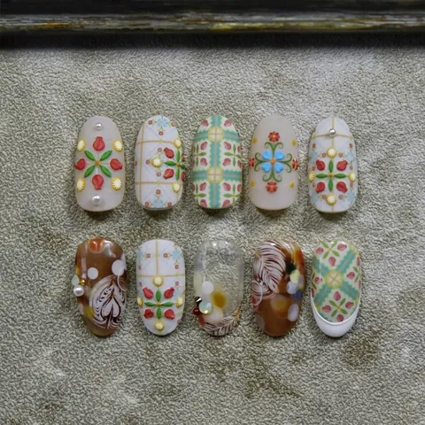 Autocollants Pour Ongles 3D Gaufrés Auto-Adhésifs Motif Floral Vintage Latte Art Décoration De Manucure Pour Femmes
