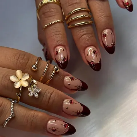 French Weinrot Mandel Press On Nails Strass Gold Stern Dekor Künstliche Nägel Für Frauen Elegant