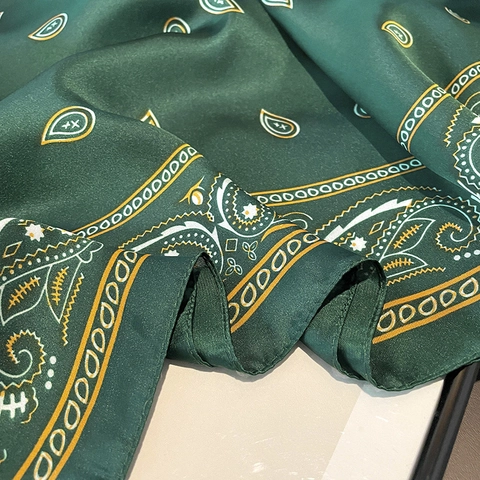 Women Elegant Satin Paisley Print Shawl Large Scarf Sun Protection Beach Wrap For Summer Casual Fashion Accessories