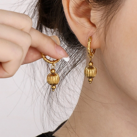 Gestreifte Laterne Anhänger Edelstahl Tropfenohrringe Strukturierte Creolen Retro Ins Stil Schmuck Für Frauen Gold Silber Ton