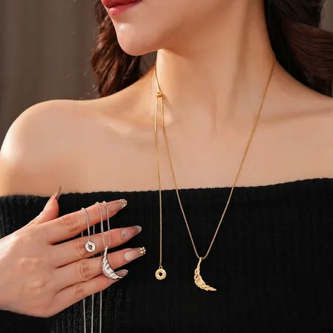 Collar Con Colgante De Croissant Cobre Chapado En Oro De 18K Forma De Luna Texturizada Cadena Larga Para Mujer Joyería Minimalista