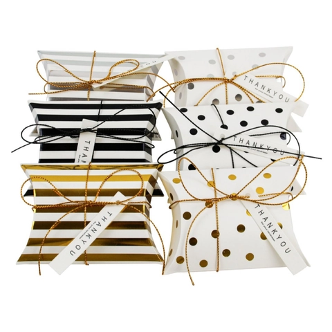 Kussen Snoepdozen Karton Papier Geschenkverpakking Met Touw En Label Bronzen Strepen Stippen Patroon Voor Bruiloft