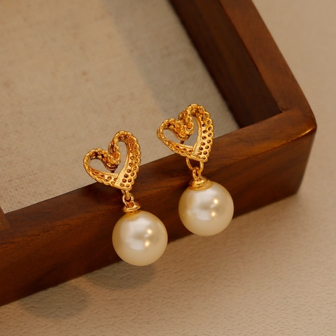 Vintage Hollow Heart Artificial Pearl Drop Earrings For Women Elegant Gold Plated Copper Jewelry With 925 Sterling Silver Post