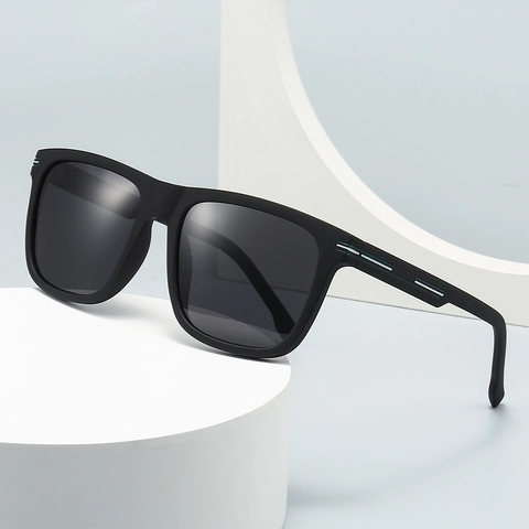 Men Sunglasses TR90 Matte Square Polarized PC Lenses UV400 Protection Classic Driving Eyewear Fashion Stripes Design