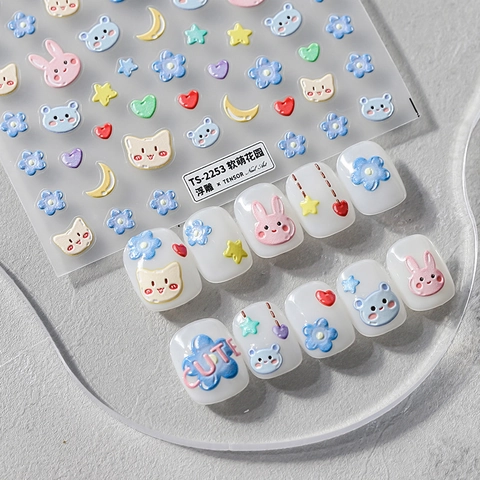 Autocollants Ongles 5D Relief Dessin Animé Mignon Ours Lapin Cœur Design 3D Auto-adhésif PET Décalcomanies Pour Nail Art DIY