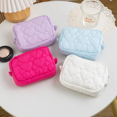Draagbare Make-up Tas Met Hartstiksels Polyester Rits Opbergetui Voor Reizen Dagelijks Gebruik Schattige Snoepkleur