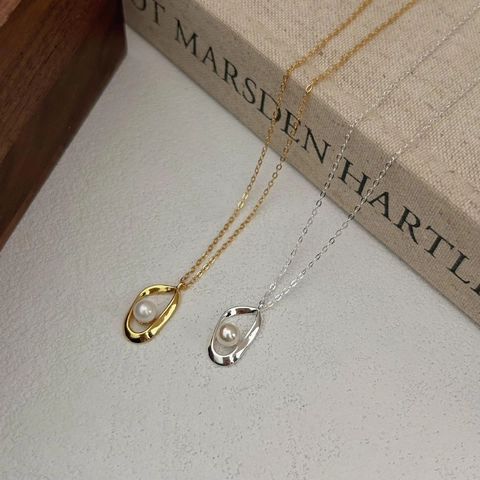 925 Sterling Silver Artificial Pearl Necklace Irregular Geometric Hollow Oval Pendant Minimalist Elegant Jewelry For Women