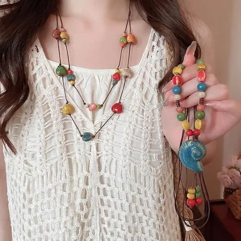 Mehrlagige Boho Halskette Handgefertigte Bunte Keramikperlen Conch Muschel Anhänger Gewebtes Seil Schmuck Für Damen