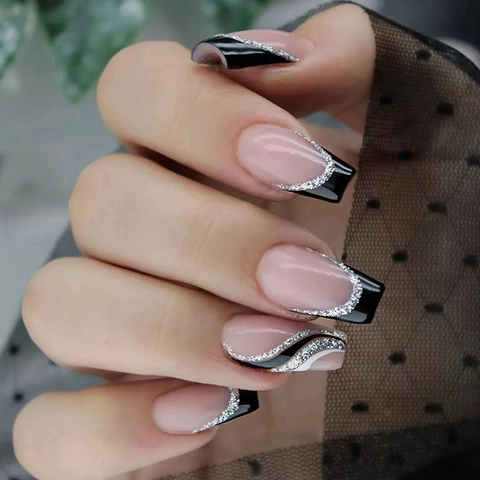 Europäisch-Amerikanischer INS-Stil Schwarz Glitzer Französische Kunstnägel Einfache Streifen Y2K Wearable Nail Patches Für Damen