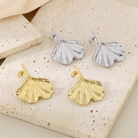 Minimalistische Titaniumstaal Ginkgoblad Bloem Oorknopjes Voor Dames Mode Vergulde Goud Zilveren Metalen Oorbellen