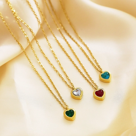 Collar Con Colgante De Corazón De Acero Inoxidable Chapado En Oro De 18K Piedra De Circón Colorida Joyería Elegante
