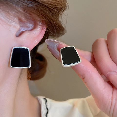 Pendientes De Botón Geométricos Trapezoidales De Resina Y Aleación Retro Minimalistas Con Poste De Plata
