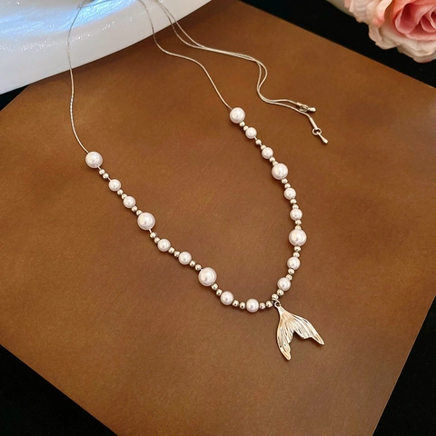 Collana Künstliche Perle Artificiali Estetica Donna Pendente Farfalla Croce Stella Marina Girocollo Sovrapposto Elegante Gioielli