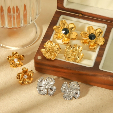 Flower Stud Earrings Stainless Steel 18K Gold Plated With Faux Artificial Pearl And CZ Stone Retro Elegant For Women