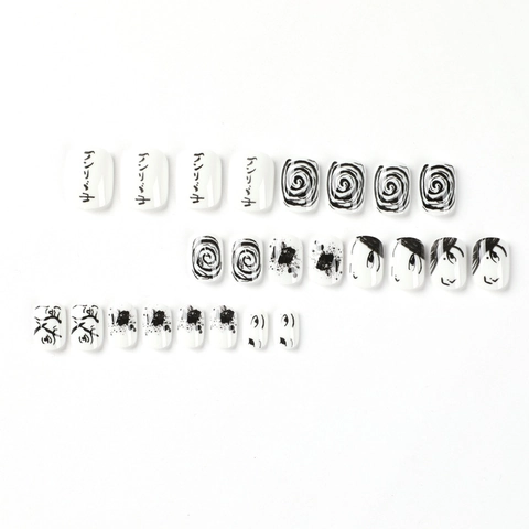Glossy Press On Nails Black And White Anime Style Abstract Manga Graphics Street Cool Short Square Fake Nails For Women