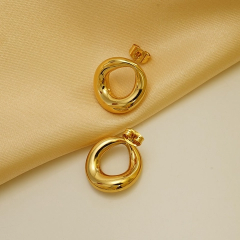 Irregular Twisted Circle Stud Earrings 18K Gold Plated 304 Stainless Steel Hypoallergenic Minimalist Jewelry For Women