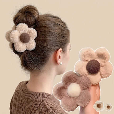 Plush Flower Hair Claw Clip Korean Style Faux Fur Large Five Petal Sweet Contrast Color Autumn Winter Headwear For Women