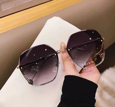 Women Oversized Rimless Polygon Sunglasses Metal Frame UV400 Gradient Lens Geometric Irregular Trimmed Edge Eyewear